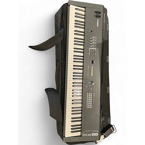 Used Yamaha MX88 Synthesizer