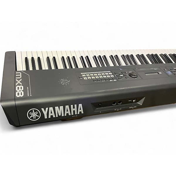 Used Yamaha MX88 Synthesizer