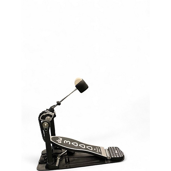Used DW 3000 Series Single Single Bass Drum Pedal