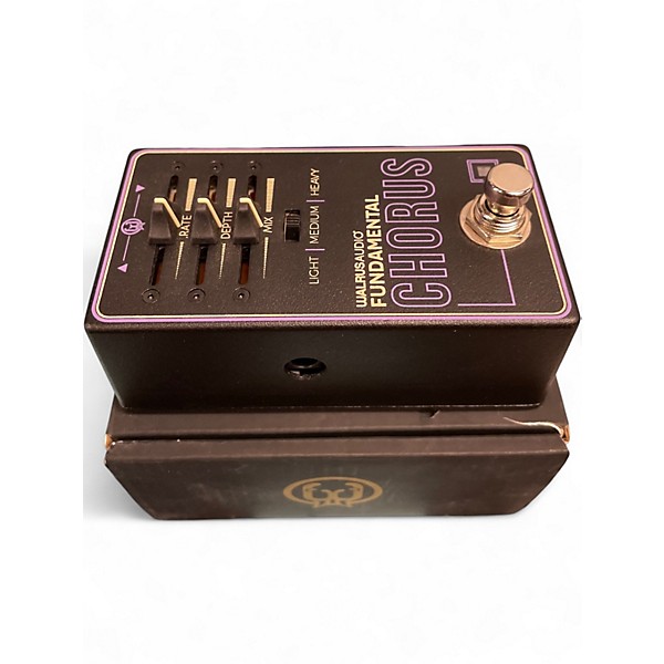 Used Walrus Audio FUNDAMENTAL CHORUS Effect Pedal