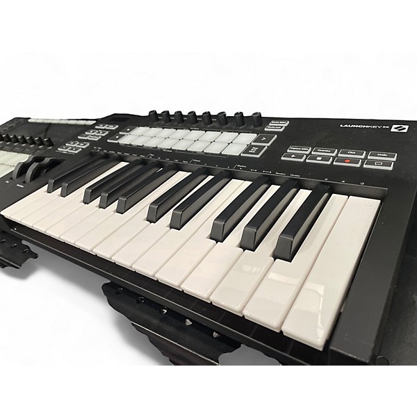 Used Novation Launchkey 25 Key MIDI Controller