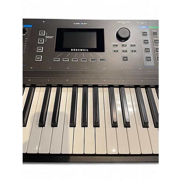 Used Kurzweil K2700 Keyboard Workstation