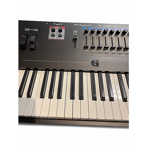 Used Kurzweil K2700 Keyboard Workstation