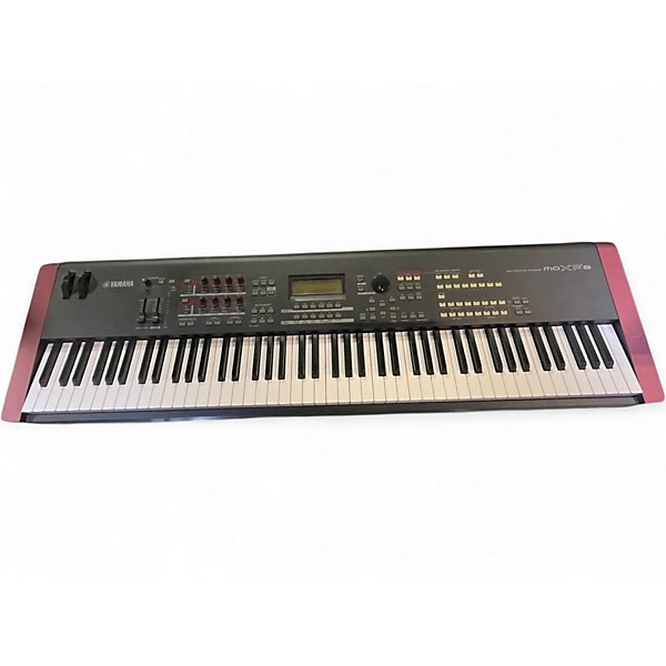 Used Yamaha MOXF8 88 Key Keyboard Workstation