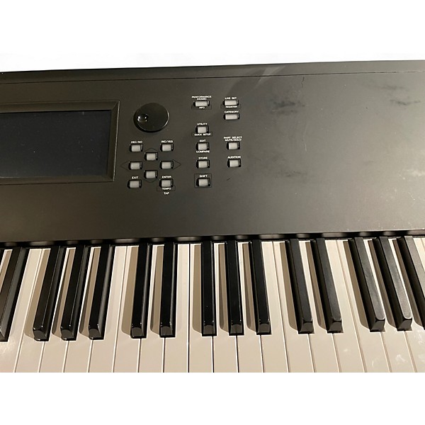 Used Yamaha MOXF8 88 Key Keyboard Workstation