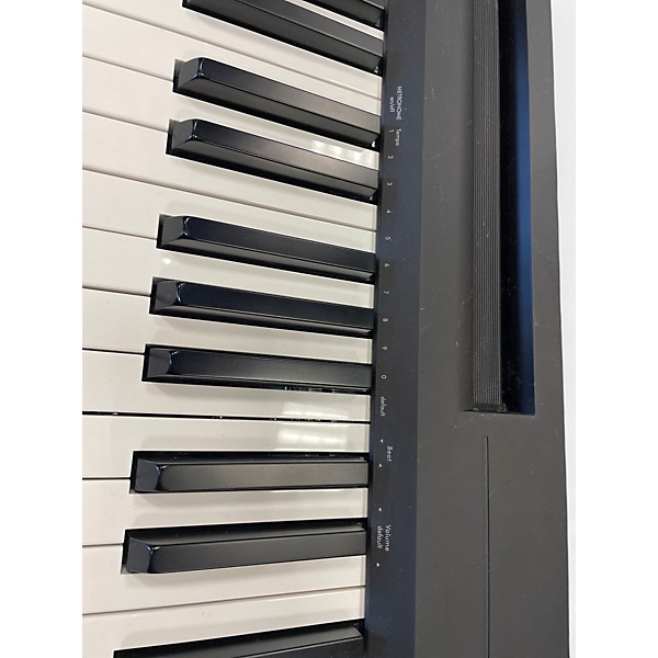 Used Yamaha digital piano p143 Digital Piano