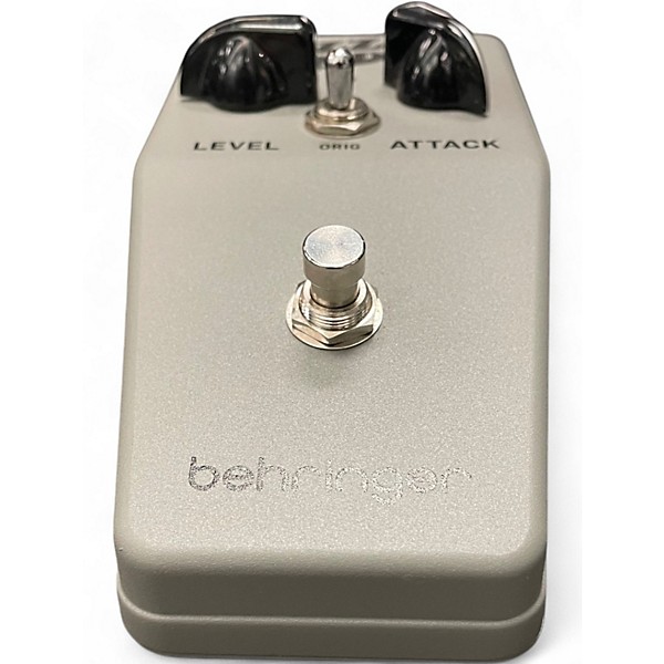 Used Behringer FUZZ BENDER Effect Pedal
