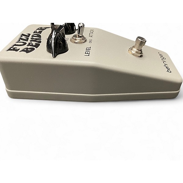 Used Behringer FUZZ BENDER Effect Pedal