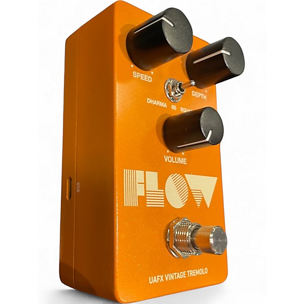 Used Unversal Audio FLOW Effect Pedal