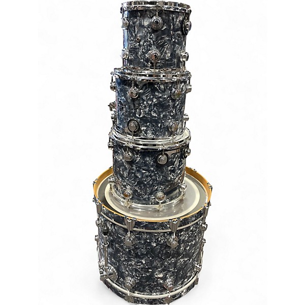 Used DW 4 Piece collector's series all maple blue lighting Drum Kit