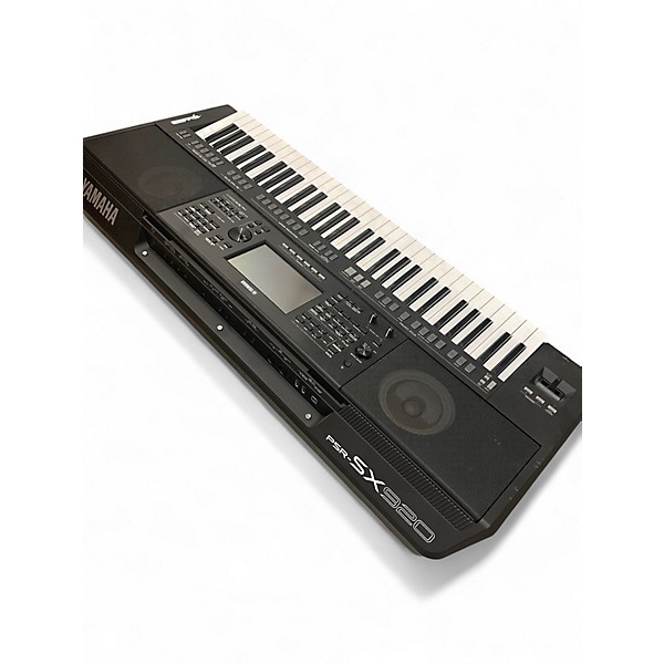 Used Yamaha PSR SX920 Keyboard Workstation