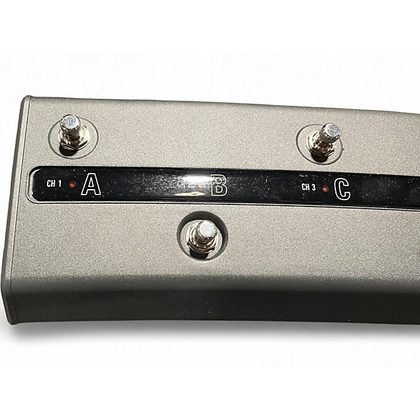 Used Hughes & Kettner fsm-432 Pedal Board