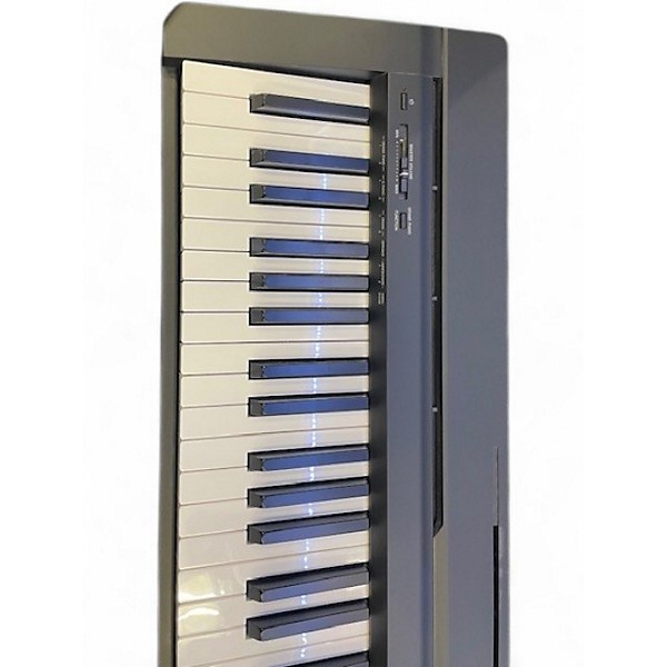 Used Yamaha P71 Digital Piano