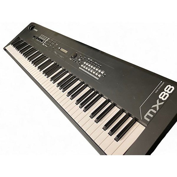 Used Yamaha MX88 Synthesizer