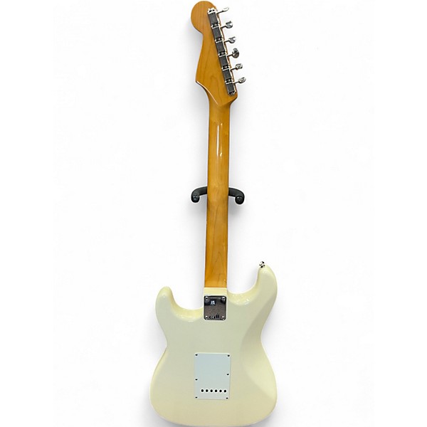 Used 2023 Fender American Vintage II Stratocaster Olympic White Solid Body Electric Guitar