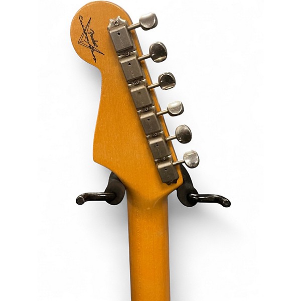 Used Fender Vintage Custom 1962 Stratocaster 3 Color Sunburst Solid Body Electric Guitar