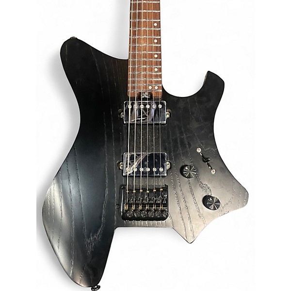 Used Eart GW2 Black Solid Body Electric Guitar