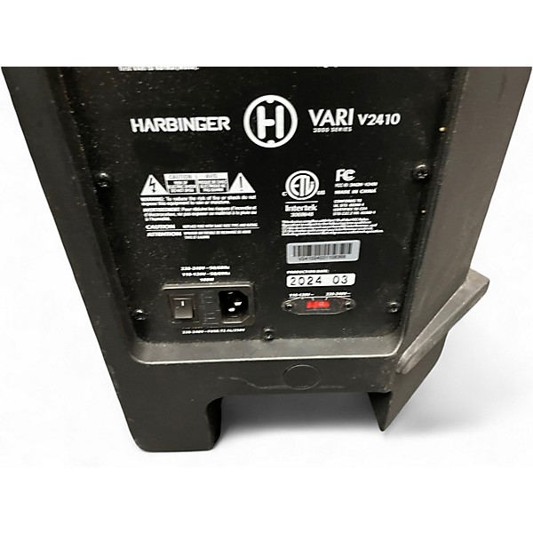 Used Harbinger vari v2410 Powered Speaker