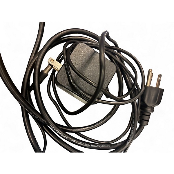 Used Voodoo Lab Pedal Power 2+ Power Supply