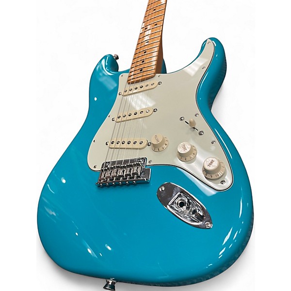 Used Fender American Professional II Stratocaster miami blue Solid Body Electric Guitar