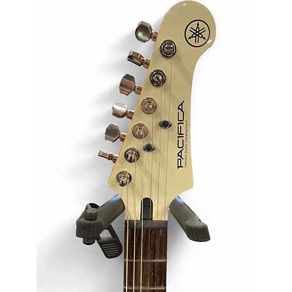 Used Yamaha PACIFICA PAC612VIIX Cream Solid Body Electric Guitar