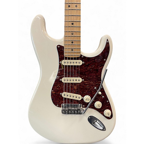 Used Fender Deluxe Roadhouse Stratocaster Olympic White Solid Body Electric Guitar