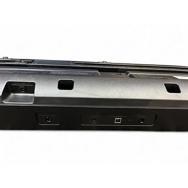 Used Yamaha PSRE383 Portable Keyboard