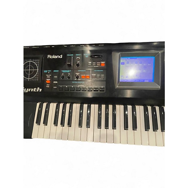 Used Roland V-SYNTH Synthesizer
