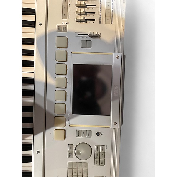Used KORG M3 61 Key Keyboard Workstation