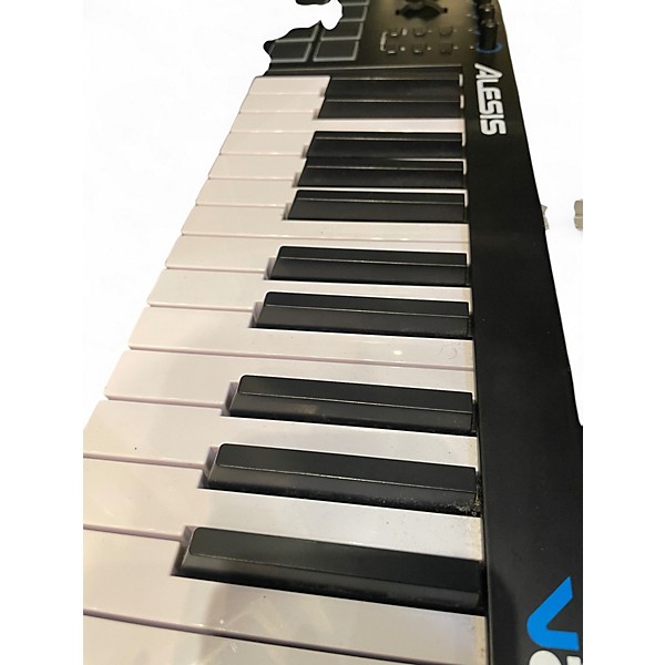 Used Alesis V25 25 Key MIDI Controller