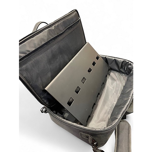 Used On-Stage GPB-3000 PEDALBOARD Pedal Board