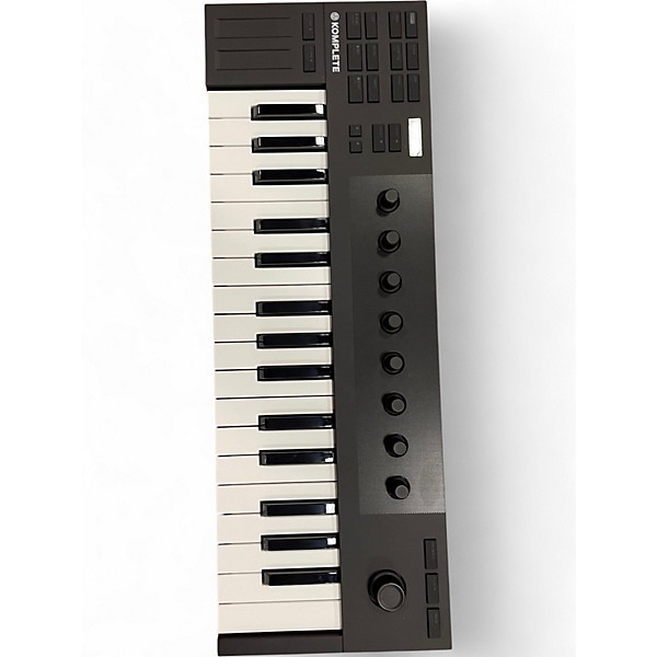 Used Native Instruments komplete kontrol m32 Synthesizer