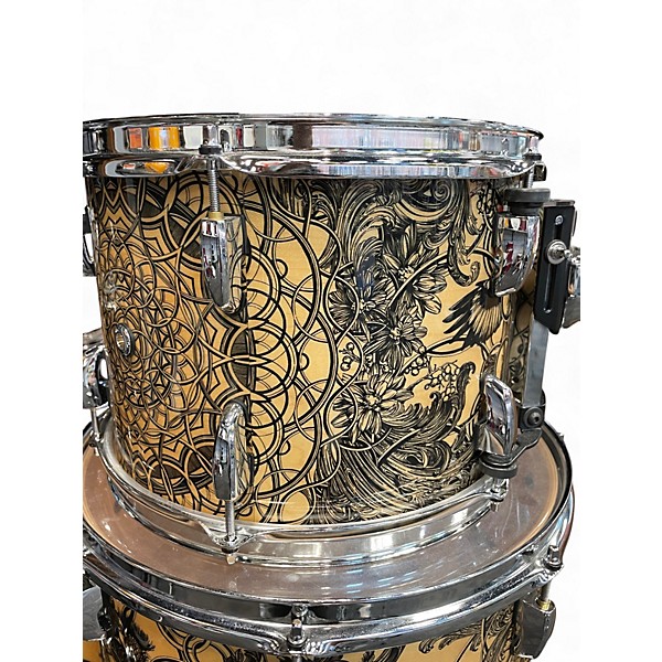 Used Pearl 4 Piece MASTERS COLLECTION KANE AND ABEL Drum Kit