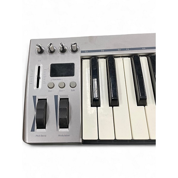 Used Acorn masterkey25 MIDI Controller