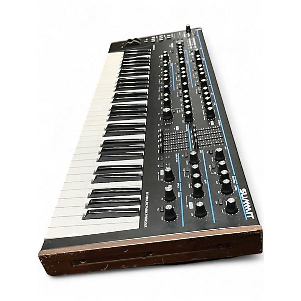 Used Novation Summit 16-Voice Polyphonic Synthesizer