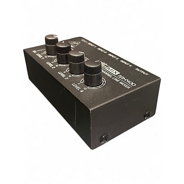 Used Behringer MX400 Unpowered Mixer