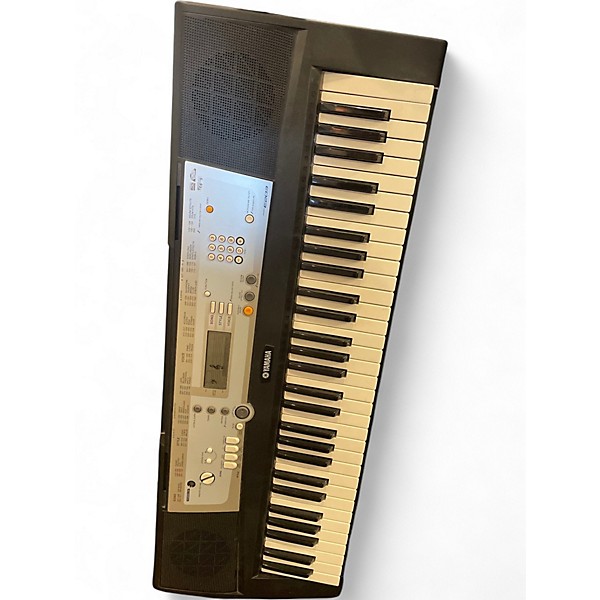 Used Yamaha E203 Digital Piano