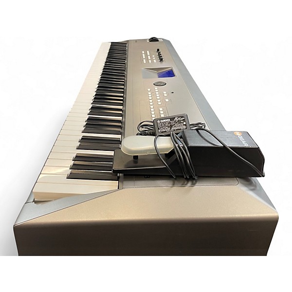 Used Yamaha MM8 88 Key Synthesizer