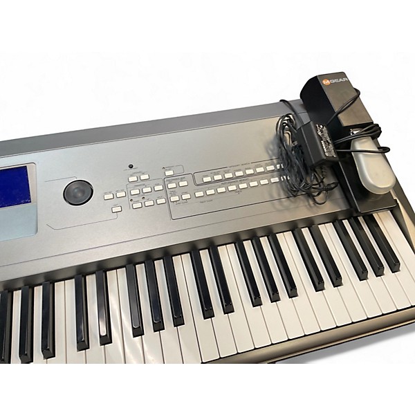 Used Yamaha MM8 88 Key Synthesizer