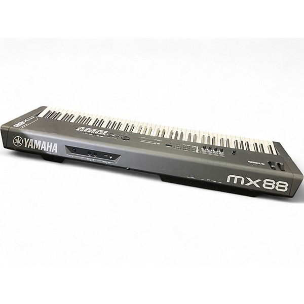 Used Yamaha MX88 Synthesizer