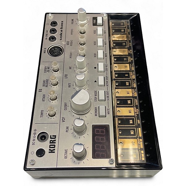 Used KORG VOLCA BASS Synthesizer