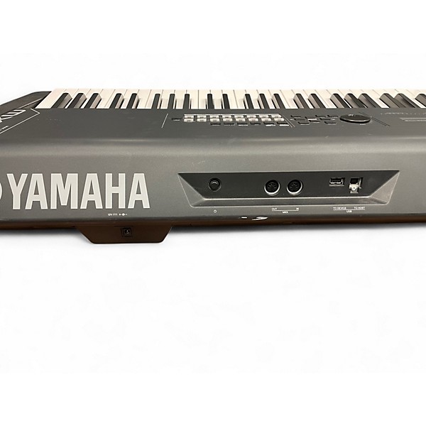 Used Yamaha MX88BK Synthesizer