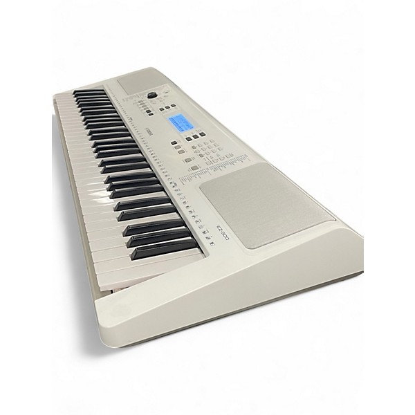 Used Yamaha EZ300 Arranger Keyboard
