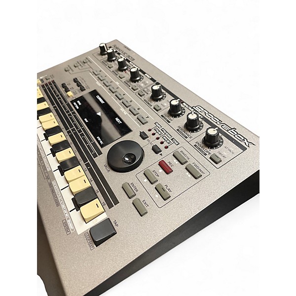Used Roland MC-303 GROOVEBOX Production Controller