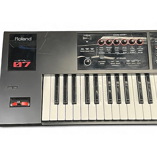 Used Roland Fantom Fa07 Keyboard Workstation
