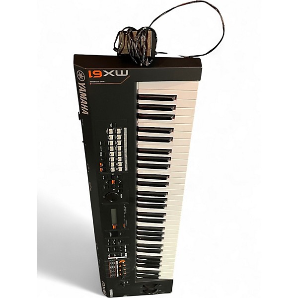 Used Yamaha MX61 61 Key Keyboard Workstation