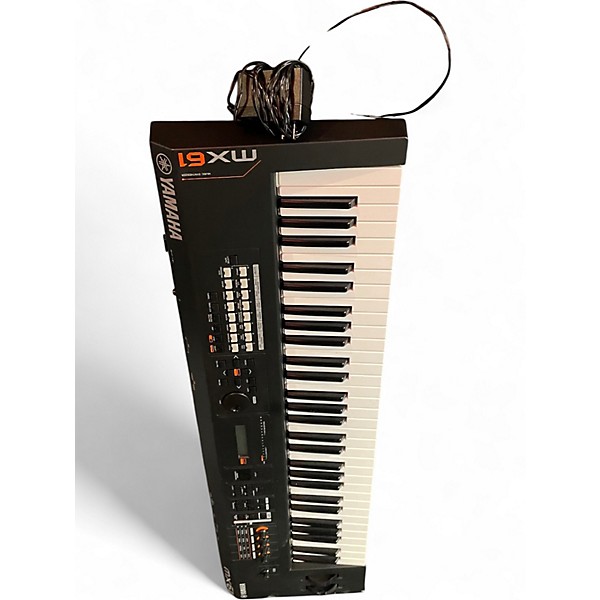 Used Yamaha MX61 61 Key Keyboard Workstation