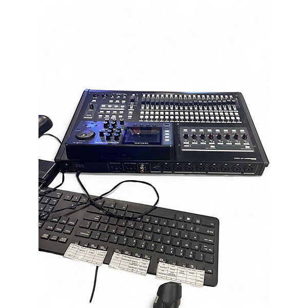 Used TASCAM DP32SD Powered Mixer