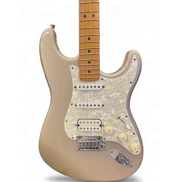 Used Fender AMERICAN ULTRA II STRATOCASTER HSS Shoreline Gold Solid Body Electric Guitar
