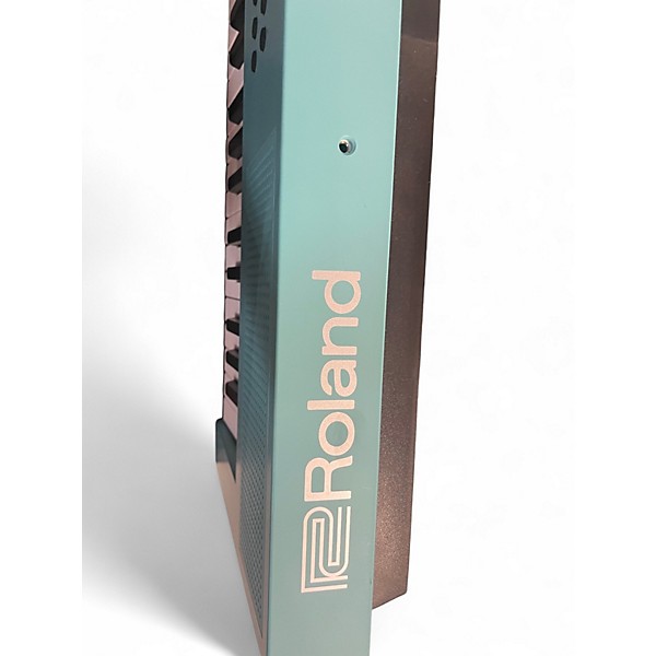 Used Roland GO:KEYS 3 Keyboard Workstation